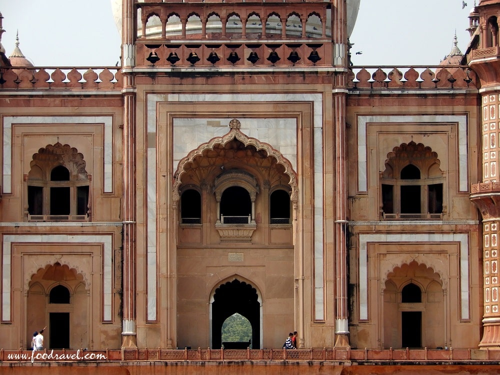 safdarjang tomb new delhi