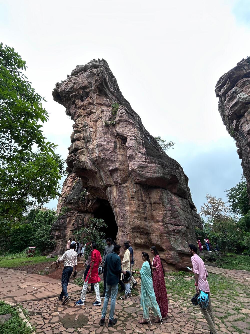 bhimbekta caves