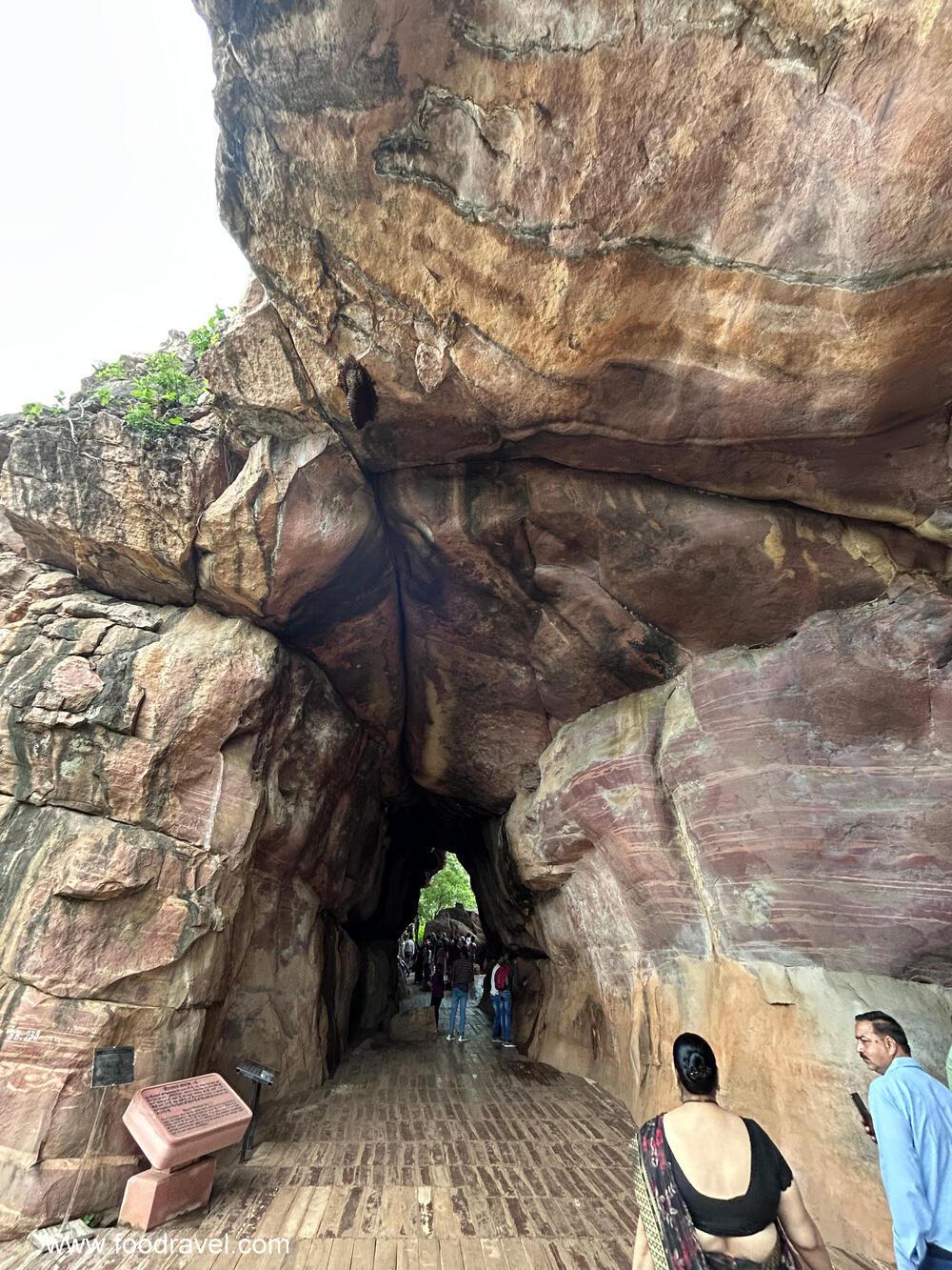 bhimbekta caves