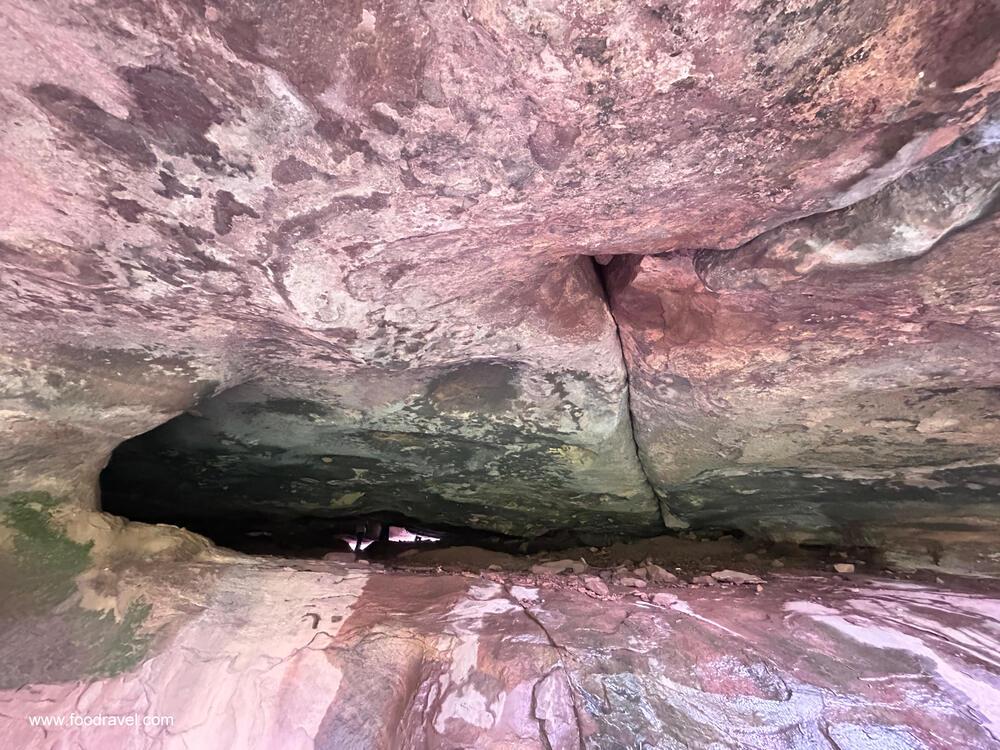 bhimbekta caves