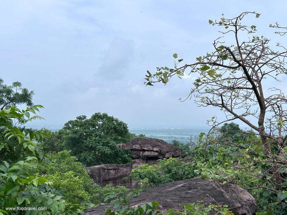 bhimbekta caves