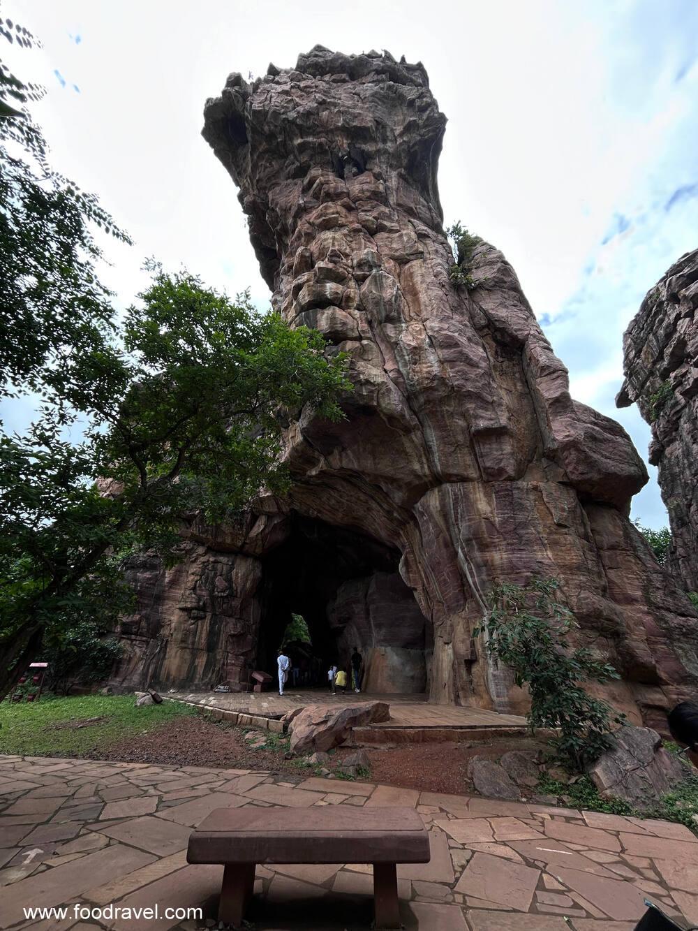 bhimbekta caves