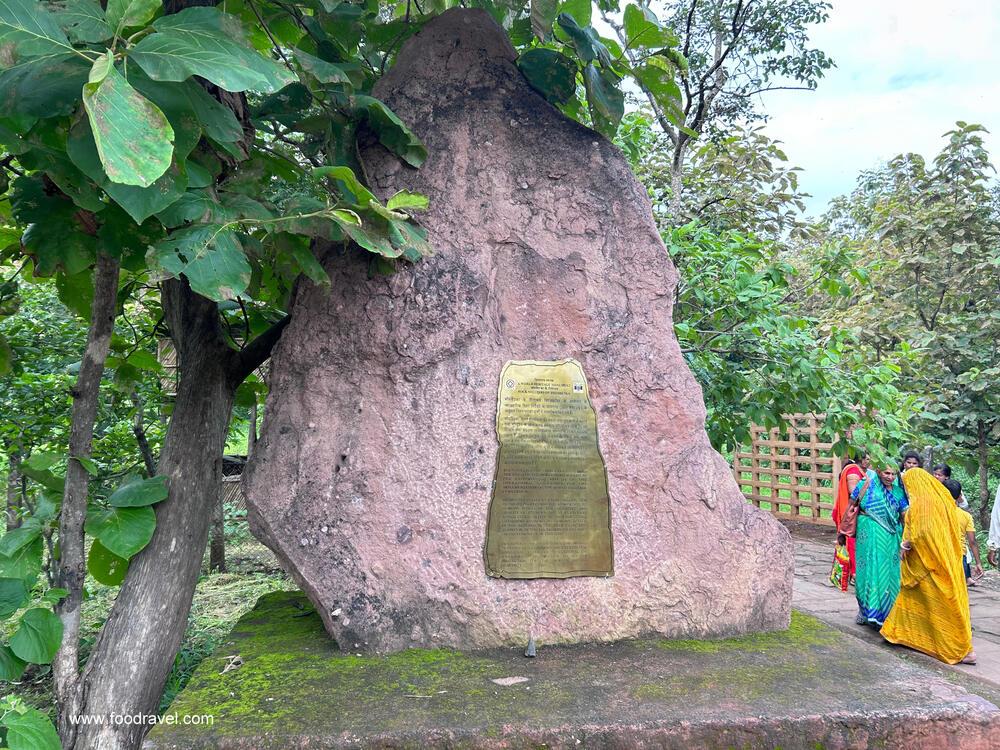 bhimbekta caves