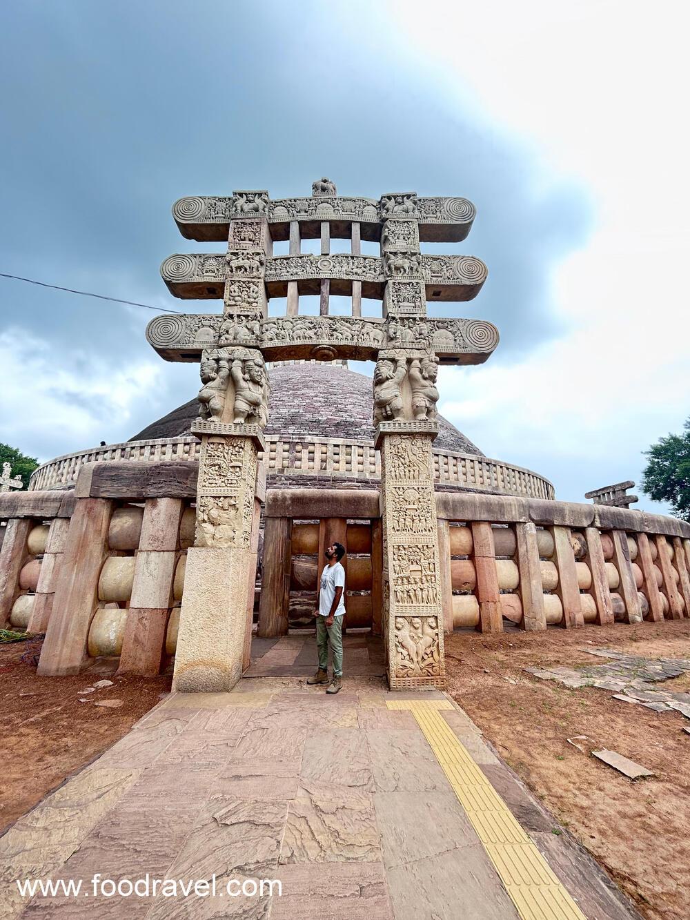 sanchi stupa madhya pradesh