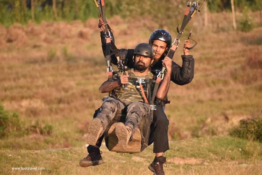 paragliding in bir