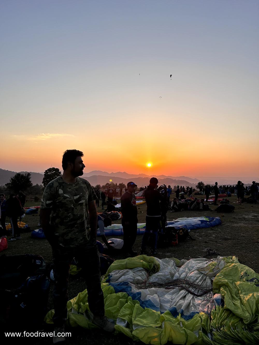 paragliding in bir